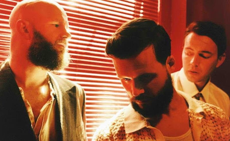 White Lies anunciam edição digital expandida do álbum Night Light