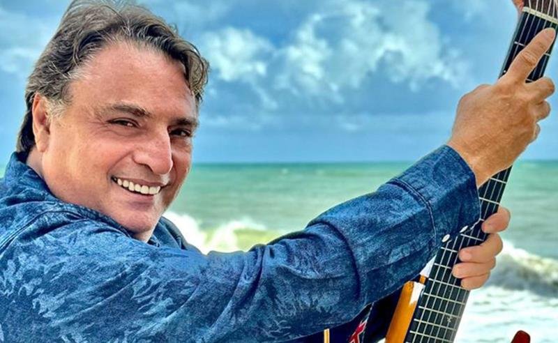 Paulo Façanha faz show na Casa com a Música, na Lapa